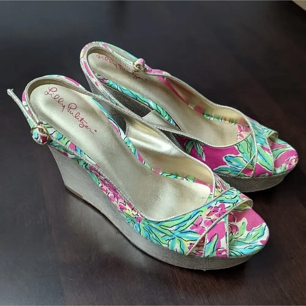 Lilly Pulitzer Ginger Spike the Punch Gold Wrap Wedges